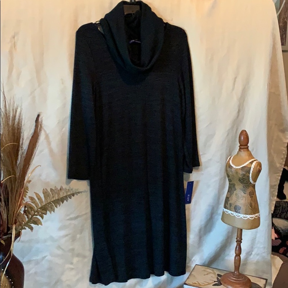 Ladies black long sleeve black dress with scarf